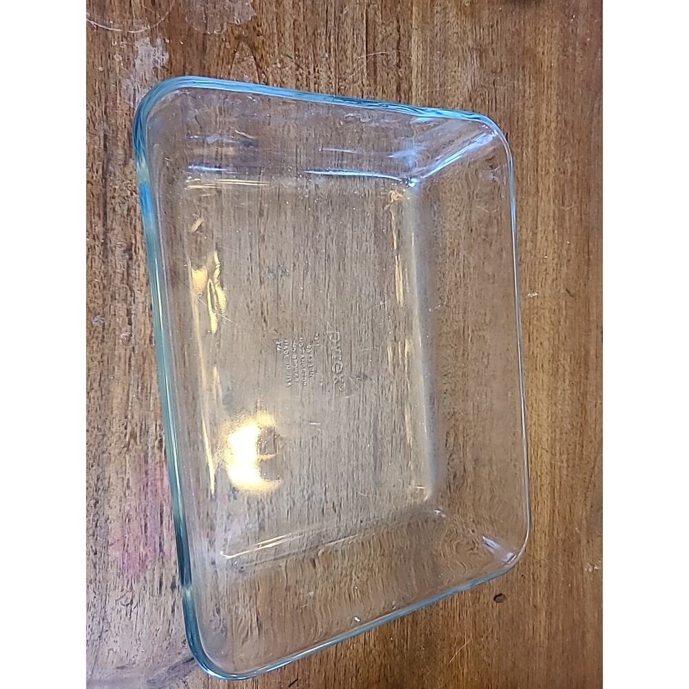 Pyrex 7211 Rectangle Casserole Glass 6 cup Baking Storage Dish 1.5L No Lid 8x6x2